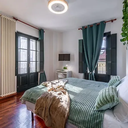 Close To Duomo Lovely City Center Flat-2